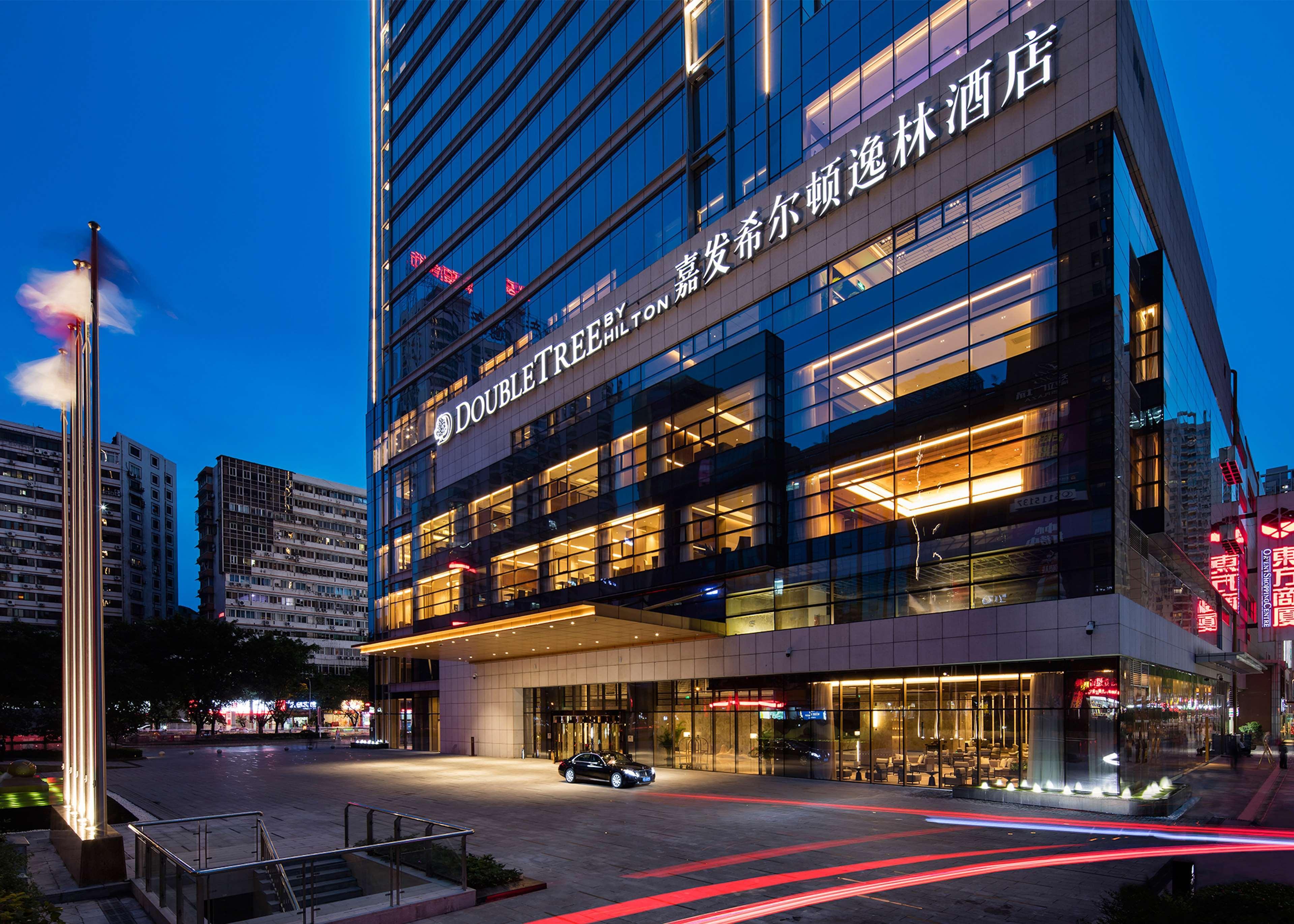 Отель Doubletree By Hilton Chongqing - Nan'An Экстерьер фото