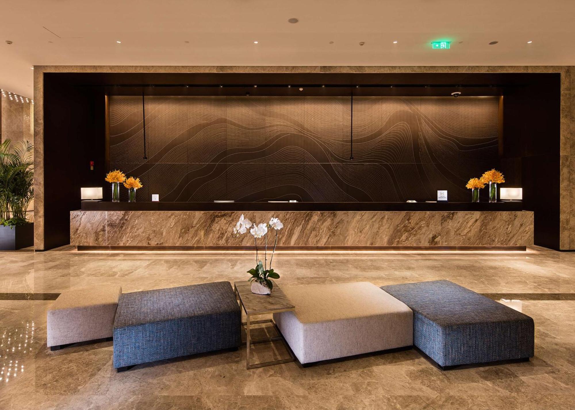 Отель Doubletree By Hilton Chongqing - Nan'An Экстерьер фото